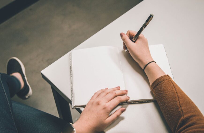 Gestión de derechos de libros: Protegiendo a autores y editores en la era digital